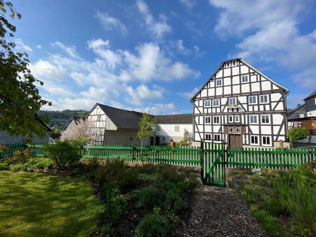 Hof Hallenberg Exterior photo
